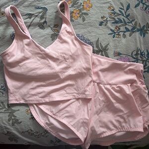Cute baby pink workout set!!
